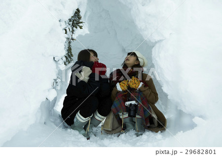 冬の女子旅　雪景色 29682801