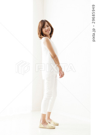 ビューティー 女性 ダイエット スキンケア ビューティ 若い女性 美容 UVケア ビューティー 女性 ダイエット スキンケア ビューティ 若い女性 美容 UVケア 29685949