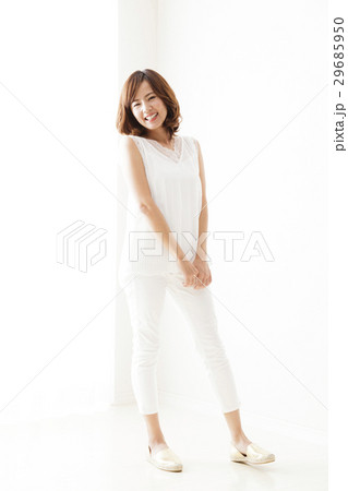 ビューティー 女性 ダイエット スキンケア ビューティ 若い女性 美容 UVケア ビューティー 女性 ダイエット スキンケア ビューティ 若い女性 美容 UVケア 29685950