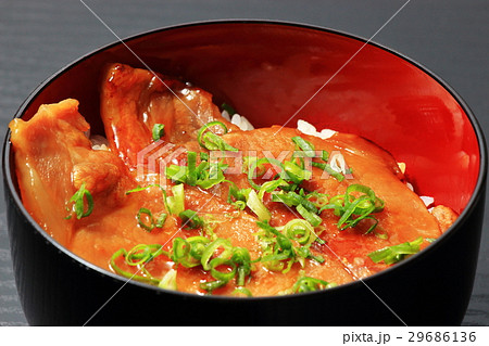 豚みそ丼 29686136