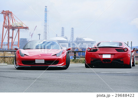 赤い高級スポーツカー 29688422