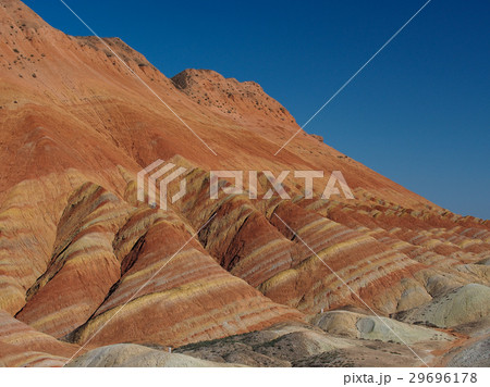 張掖・七彩丹霞地質公園  Zhangye Qicai Danxia National Geopark 29696178