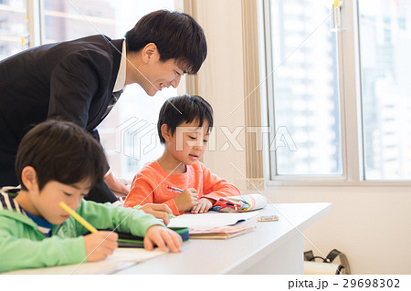 学習塾 小学生 勉強 イメージ 学習塾 小学生 勉強 イメージ 29698302