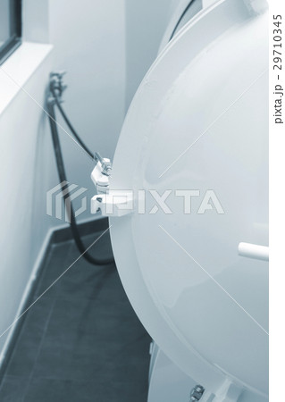 Hyperbaric oxygen tank chamber 29710345
