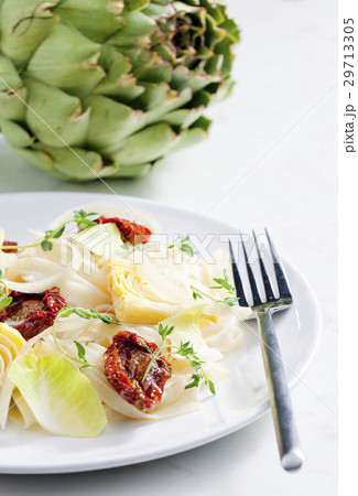 pasta with dried tomatoes and artichokes pasta with dried tomatoes and artichokes 29713305
