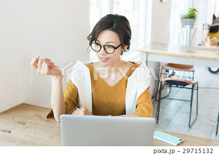 ネットオークション イメージ ネットオークション イメージ 29715132