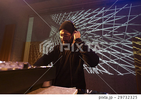 男性DJ 男性DJ 29732325