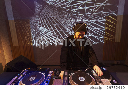 男性DJ 男性DJ 29732410