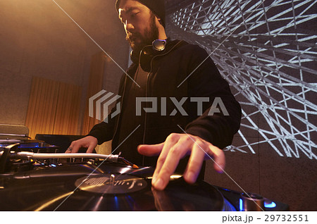 男性DJ 29732551