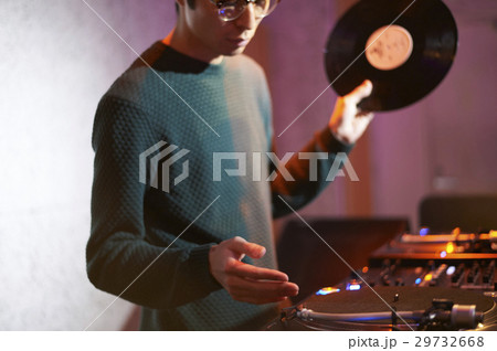 男性DJ 男性DJ 29732668