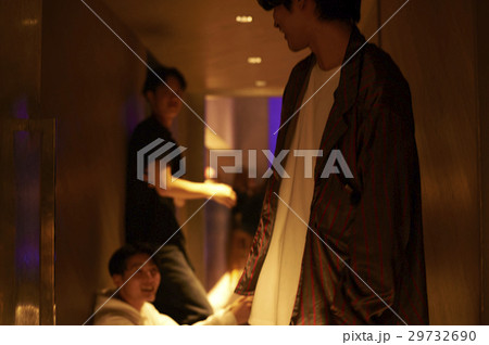 クラブシーン　ラウンジ 29732690