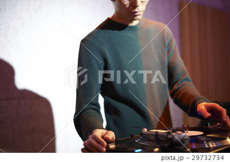 男性DJ 29732734