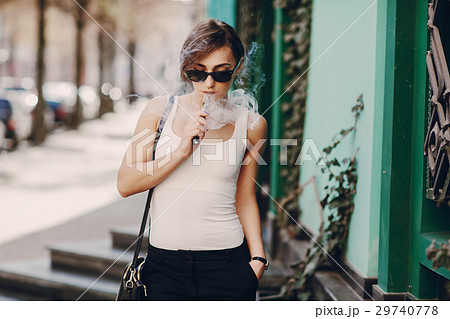 girl with the electronic cigarette 29740778