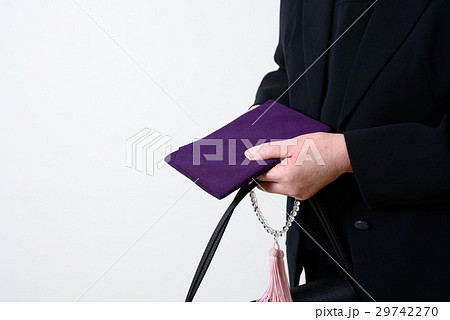 喪服で弔問　イメージ 29742270