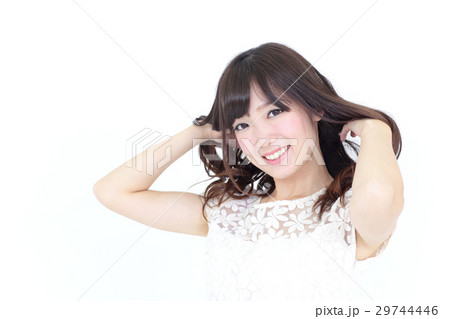 若い女性 ヘアスタイル 若い女性 ヘアスタイル 29744446