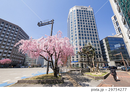 名古屋市 中区 丸の内 桜通大津交差点 名古屋市営地下鉄久屋大通駅2番出入口 名古屋市 中区 丸の内 桜通大津交差点 名古屋市営地下鉄久屋大通駅2番出入口 29754277