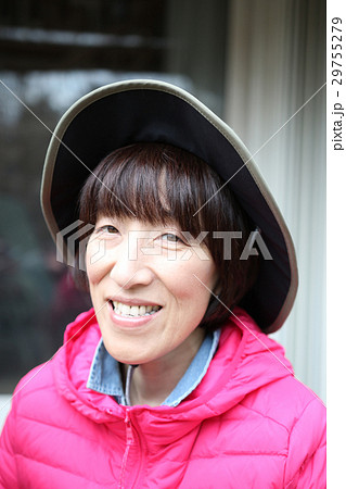 女性 女性 29755279