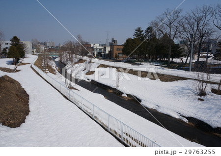 月寒川と福住4号橋(札幌市豊平区西岡5条3丁目周辺) 月寒川と福住4号橋(札幌市豊平区西岡5条3丁目周辺) 29763255