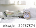 目覚まし時計(07:15)と英字新聞 目覚まし時計(07:15)と英字新聞 29767574