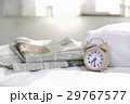 目覚まし時計(07:30)と英字新聞 目覚まし時計(07:30)と英字新聞 29767577