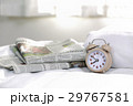 目覚まし時計(07:50)と英字新聞 目覚まし時計(07:50)と英字新聞 29767581