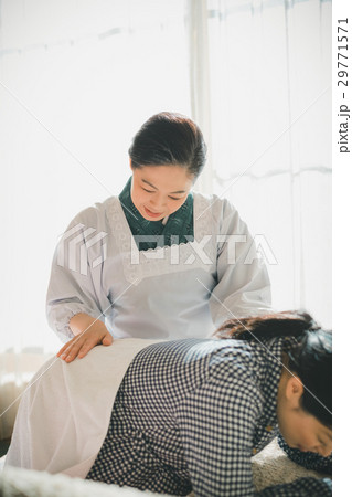 woman during pregnancy or shortly after childbirth woman during pregnancy or shortly after childbirth 29771571