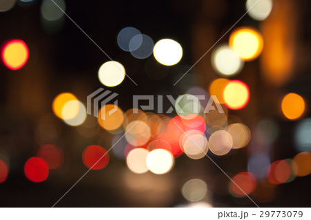 夜のネオン街 光イメージの写真素材