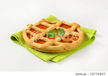 Lattice topped fruit tart (crostata) Lattice topped fruit tart (crostata) 29776867