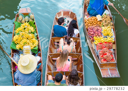 Traditional floating market in Ratchaburi Thailand 29778232