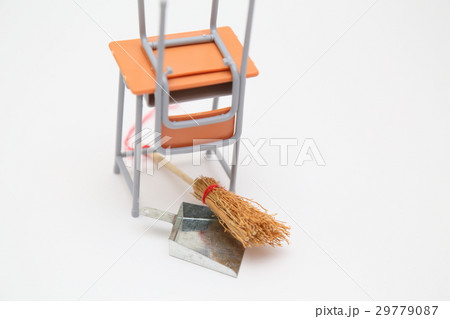 教育イメージ　掃除用具 29779087