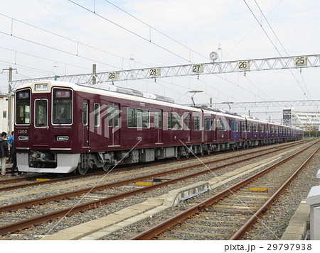阪急１３００系　1300Ｆ　(7) 29797938