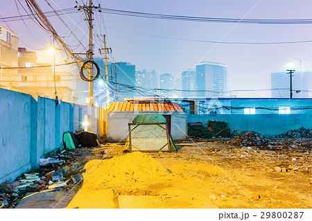 Night scene of messy residential area Night scene of messy residential area 29800287