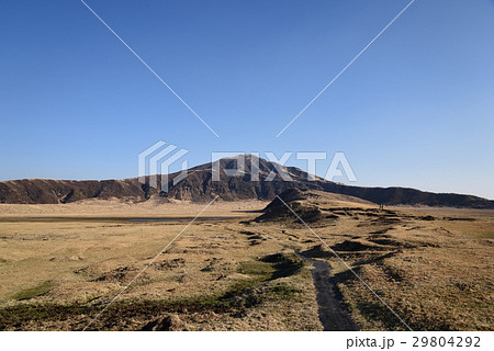 烏帽子岳と草千里 29804292