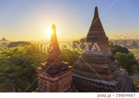 Bagan temple during golden hour Bagan temple during golden hour 29804667