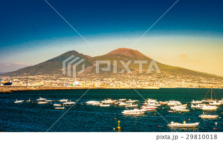 Panorama of Naples, view of the port in the Gulf 29810018