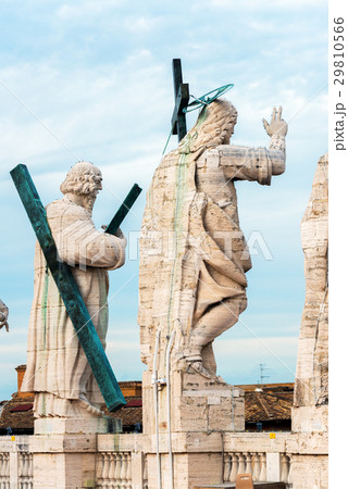 Statues on the roof of the Cathedral of St. Peter 29810566