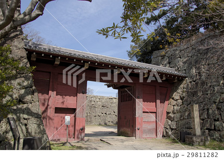 和歌山城朱塗りの追廻門 29811282