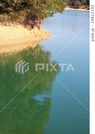 田舎の湖畔 田舎の湖畔 29812192