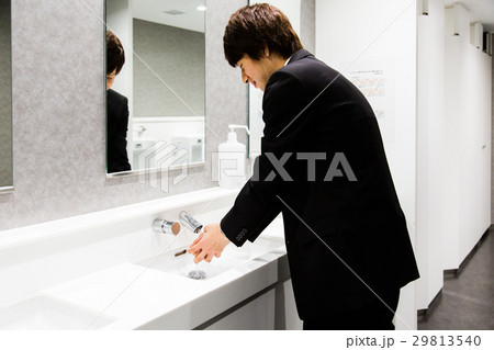 お手洗い お手洗い 29813540