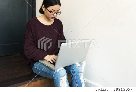 Woman Working Using Laptop Techie 29815957