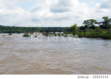 ブラジル イグアスの滝 ブラジル イグアスの滝 29824134