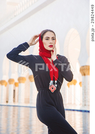 Fashion woman in grand mosque in Abu Dhabi 29824449