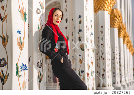 Fashion woman in grand mosque in Abu Dhabi 29827265