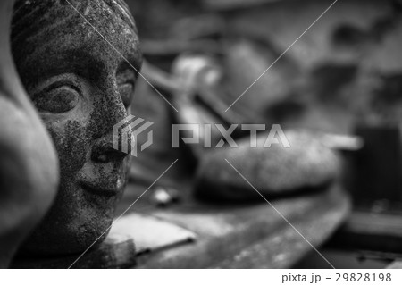 Concrete sculptures of female figures in the Concrete sculptures of female figures in the 29828198