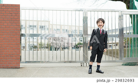 桜　小学生　入学式　制服 29832693
