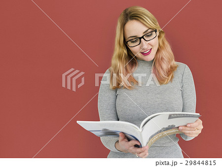 Studio People Model Shoot Race 29844815