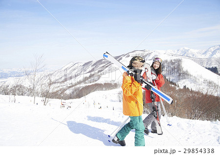 スキー場　カップル 29854338
