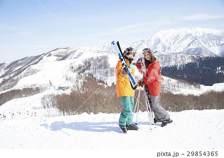 スキー カップル ポートレート スキー カップル ポートレート 29854365