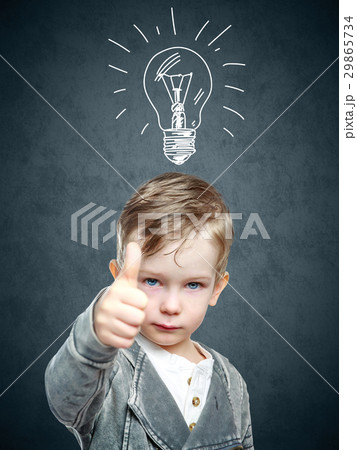 Children idea with draft lamp, boy came up with 29865734