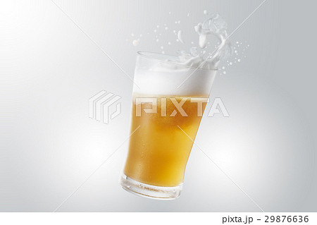 ビール飛び散る ビール飛び散る 29876636
